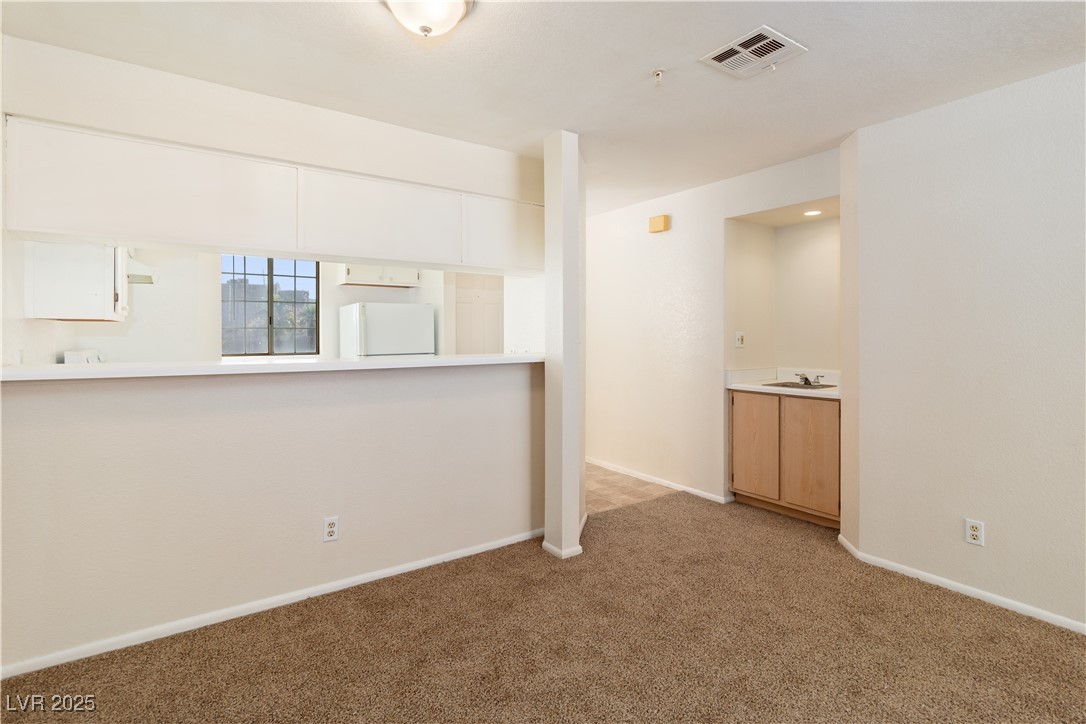 2028 Mesquite Lane 302 Property Photo 12