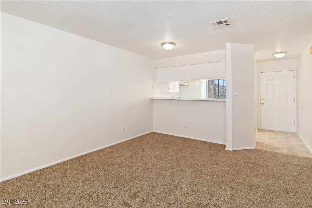 2028 Mesquite Lane 302 Property Photo 13