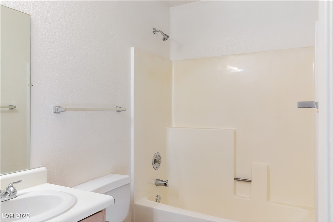 2028 Mesquite Lane 302 Property Photo 26