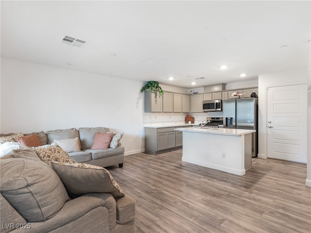 3585 Arcadian Sea Street Property Photo 4