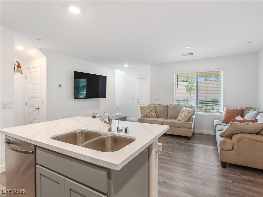 3585 Arcadian Sea Street Property Photo 10