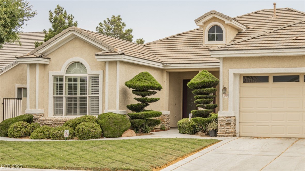 1100 Cypress Ridge Lane Property Photo 2