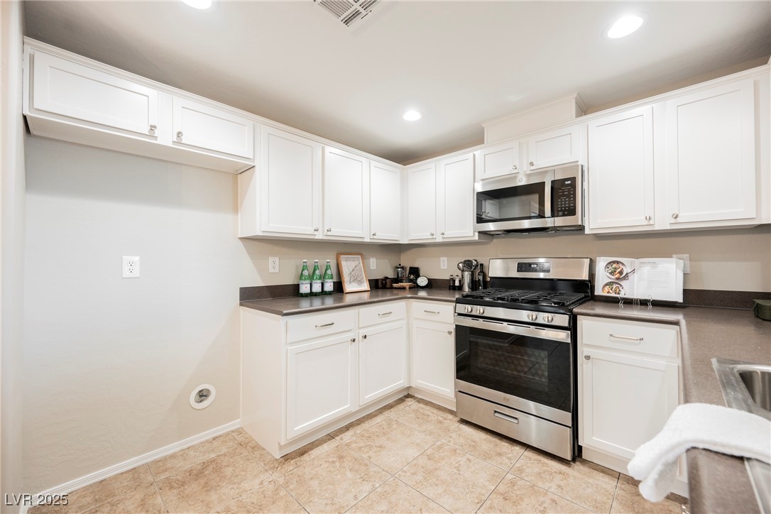 6868 Sky Pointe Drive 1112 Property Photo 1