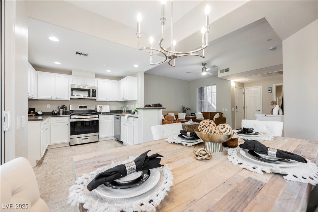 6868 Sky Pointe Drive 1112 Property Photo 5