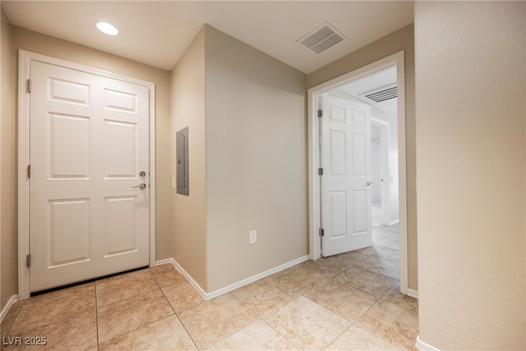 6868 Sky Pointe Drive 1112 Property Photo 17
