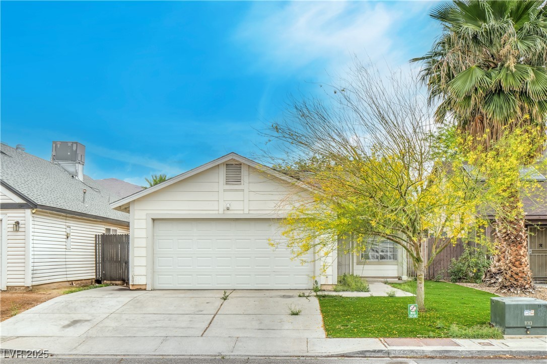 1574 Teardrop Street Property Photo