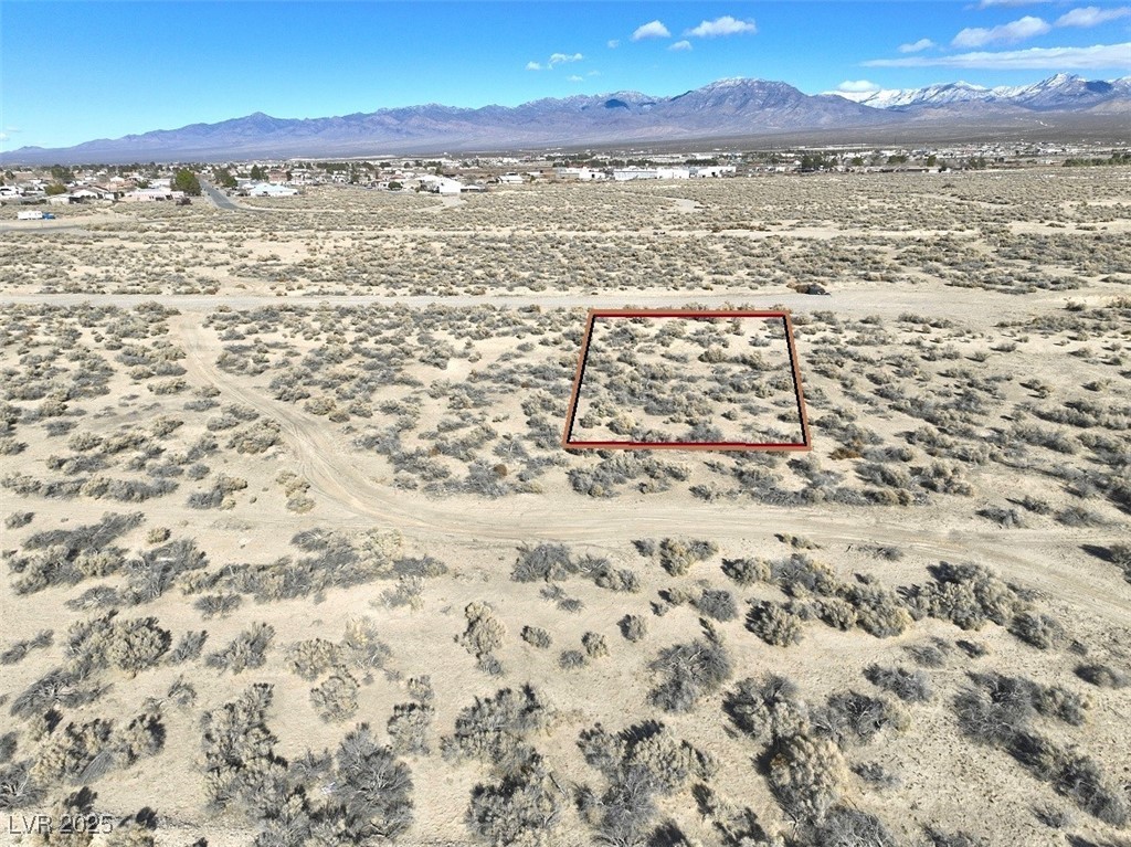 1041 East Idaho Street Property Photo 4