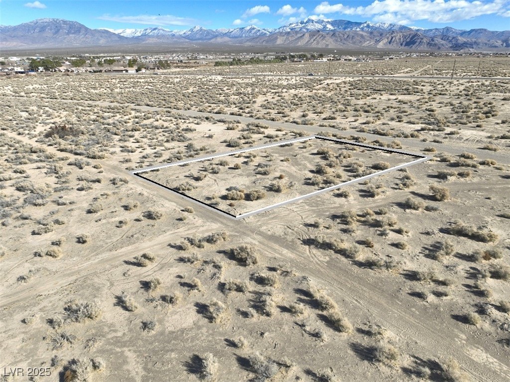 2230 South Nightingale Avenue Property Photo 7