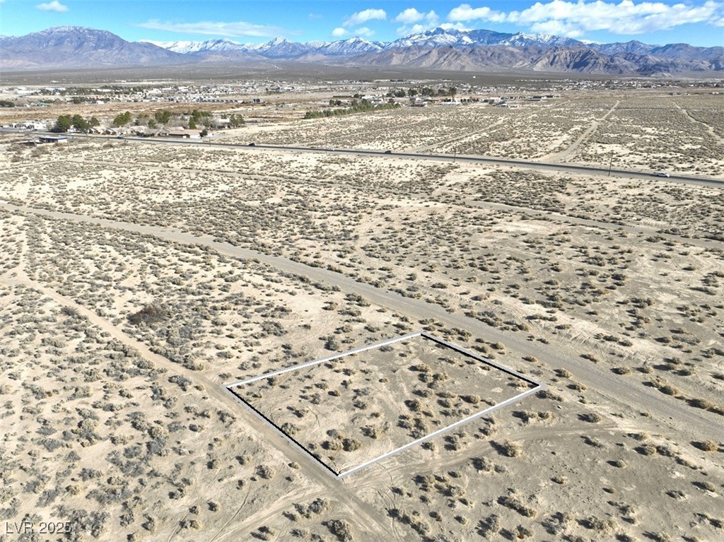 2230 South Nightingale Avenue Property Photo 8