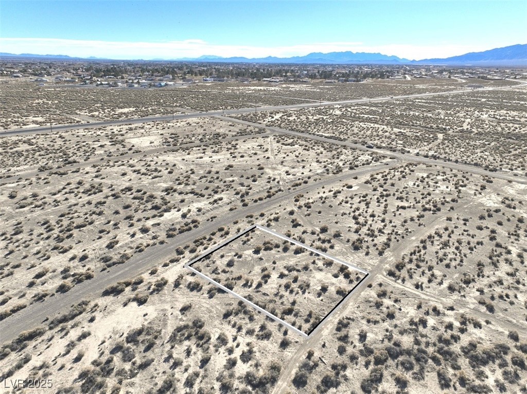 2230 South Nightingale Avenue Property Photo 10