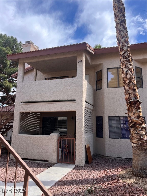 809 Rock Springs Drive 202 Property Photo 1