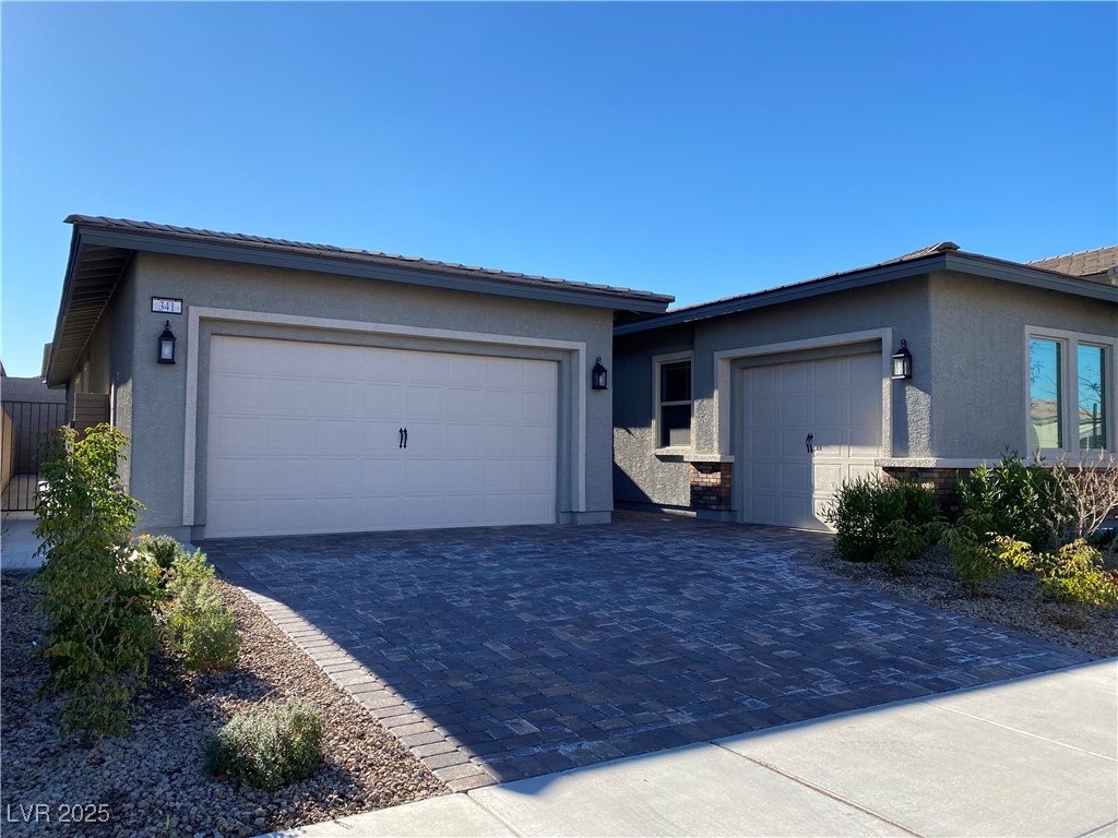 341 Torrelli Falls Avenue Property Photo 1