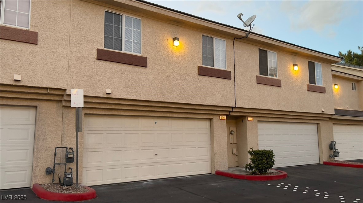 1145 Dusty Creek Street Property Photo 10