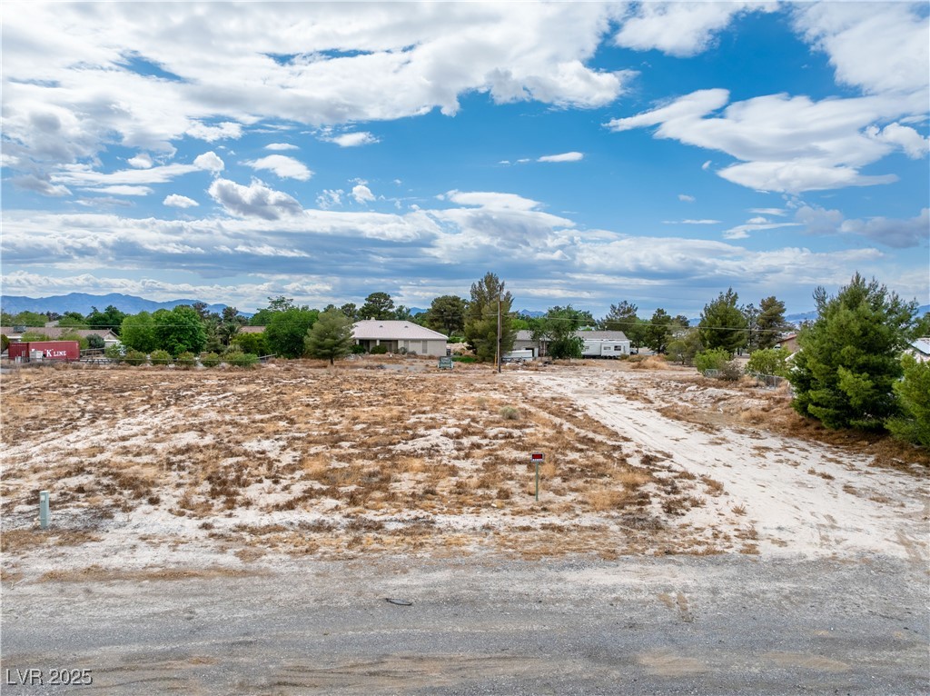 3080 Unicorn Avenue Property Photo 4