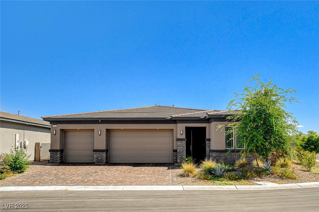 21 Reverie Heights Avenue Property Photo 1