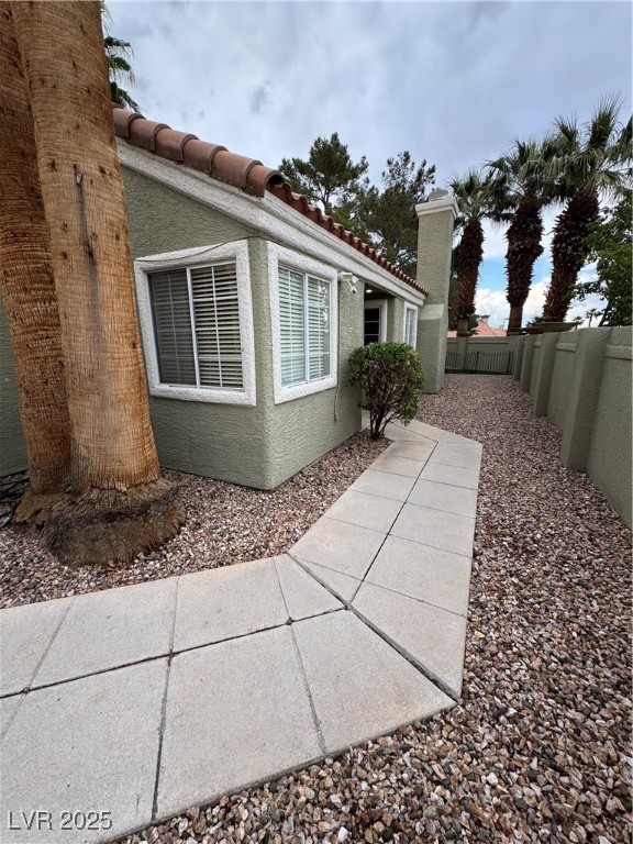 9224 Kentucky Oaks Drive Property Photo 3