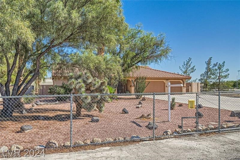 5202 Willis Street Property Photo 1