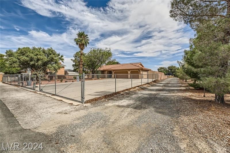 5202 Willis Street Property Photo 3