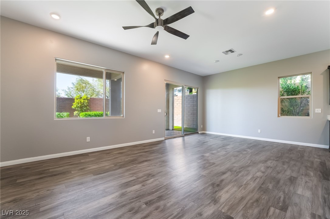 10793 Pastel Sunset Court Property Photo 7