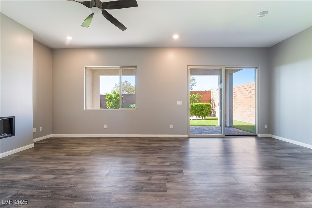 10793 Pastel Sunset Court Property Photo 15