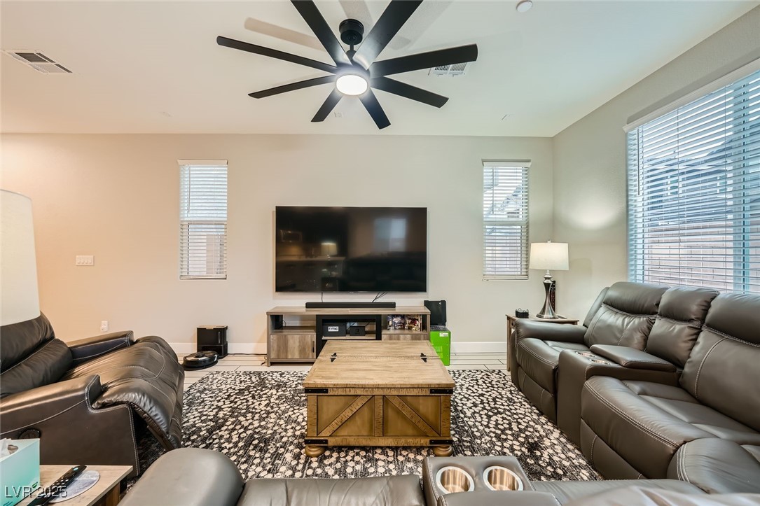 707 Cottonwood Hill Place Property Photo 13