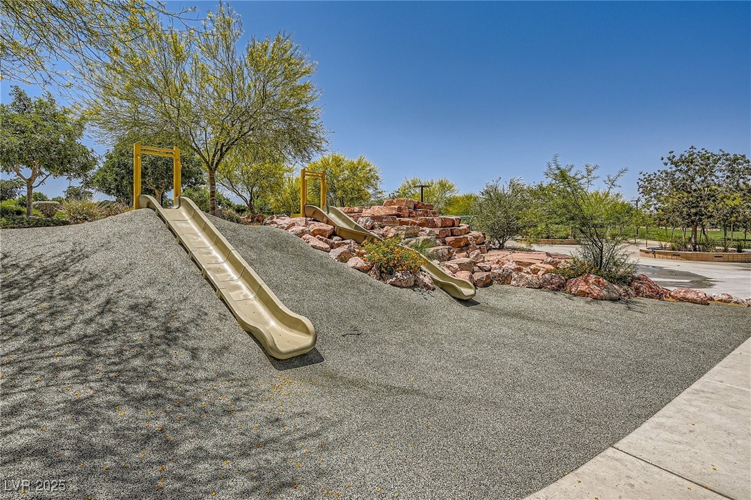 707 Cottonwood Hill Place Property Photo 63