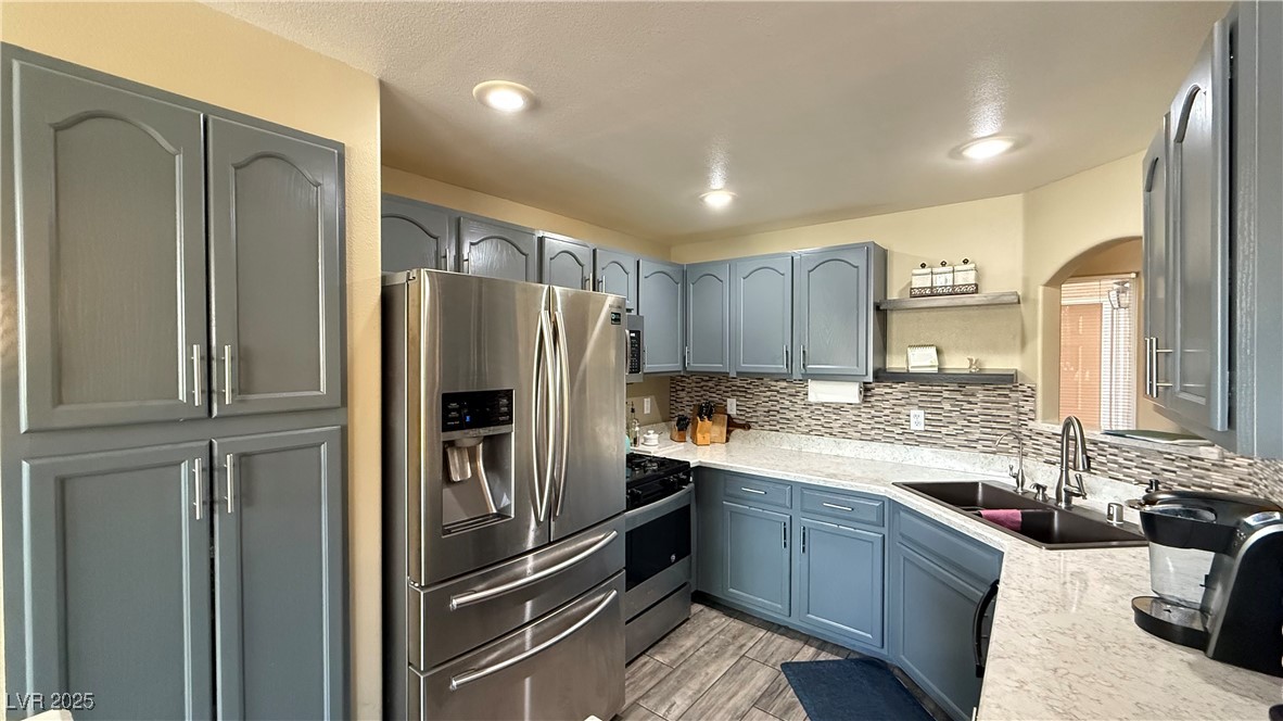 2050 West Warm Springs Road 4211 Property Photo 7