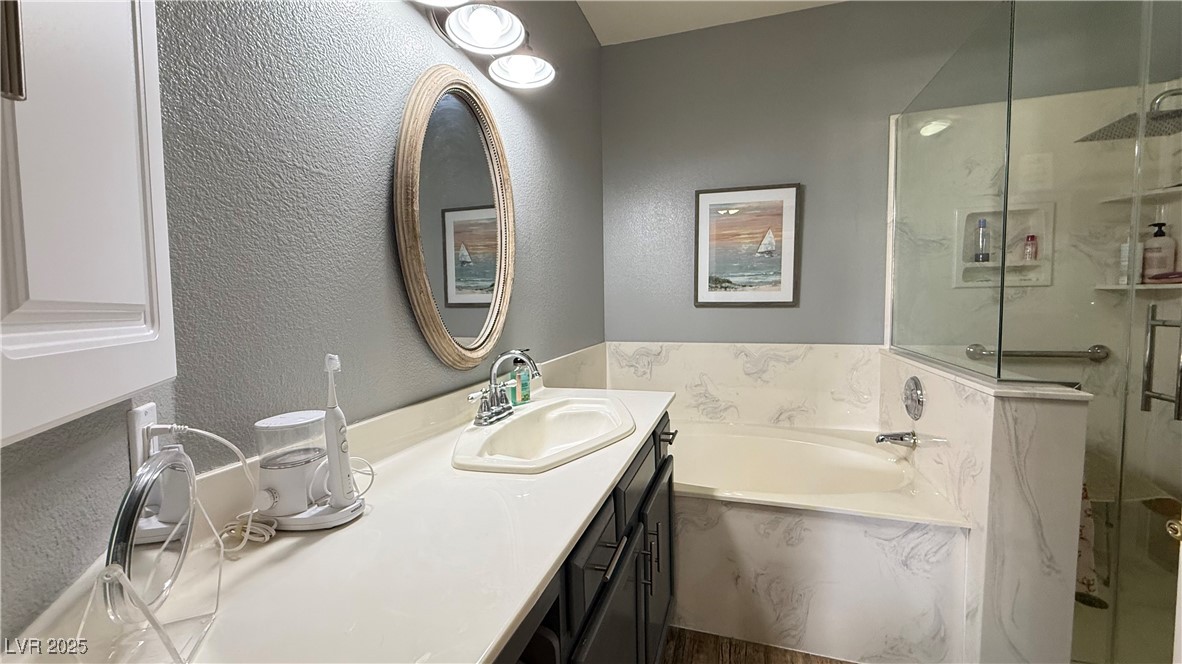 2050 West Warm Springs Road 4211 Property Photo 14