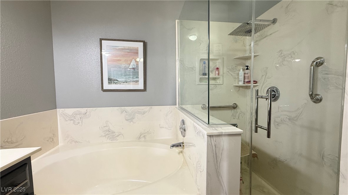 2050 West Warm Springs Road 4211 Property Photo 15
