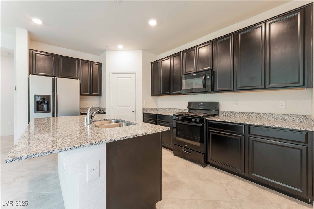 2824 Mozia Court Property Photo