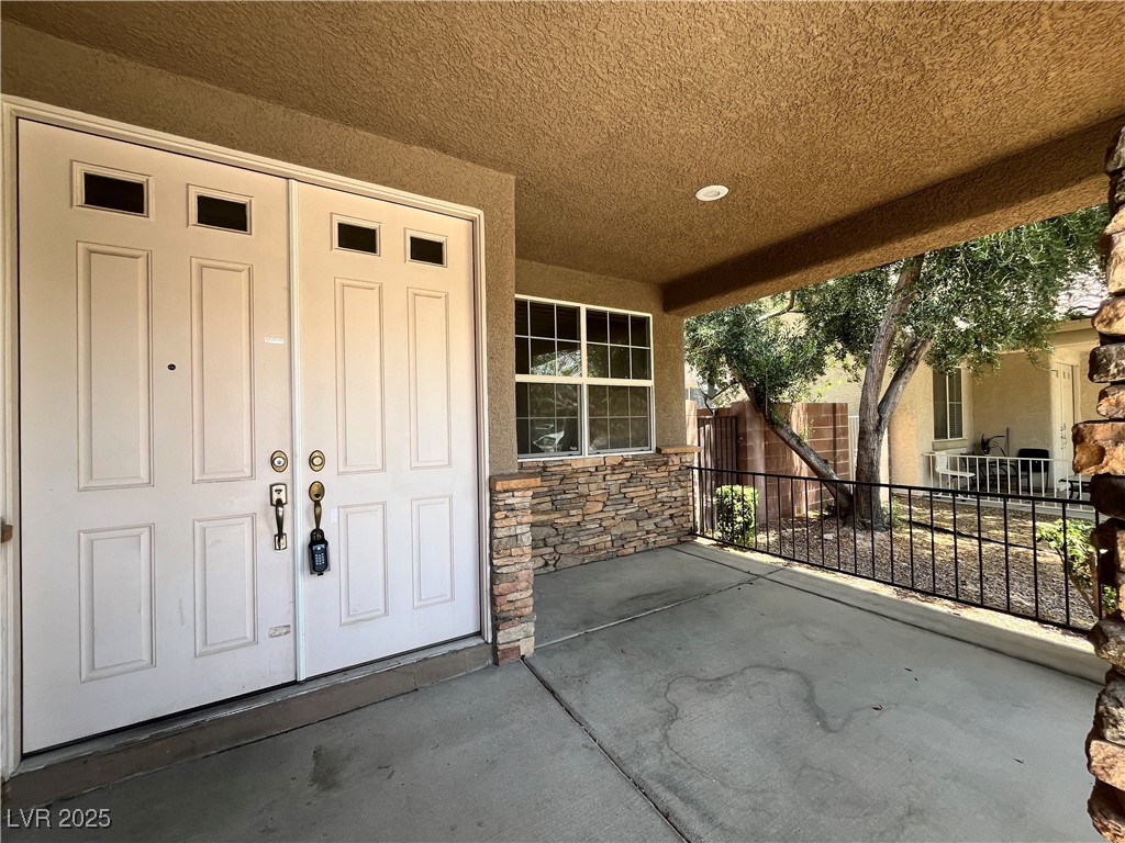 2112 Merganser Court Property Photo 5