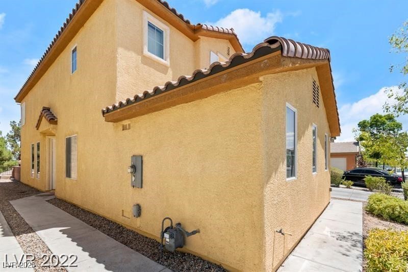 3526 Harbor Tides Street Property Photo 2