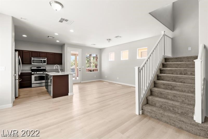 3526 Harbor Tides Street Property Photo 3