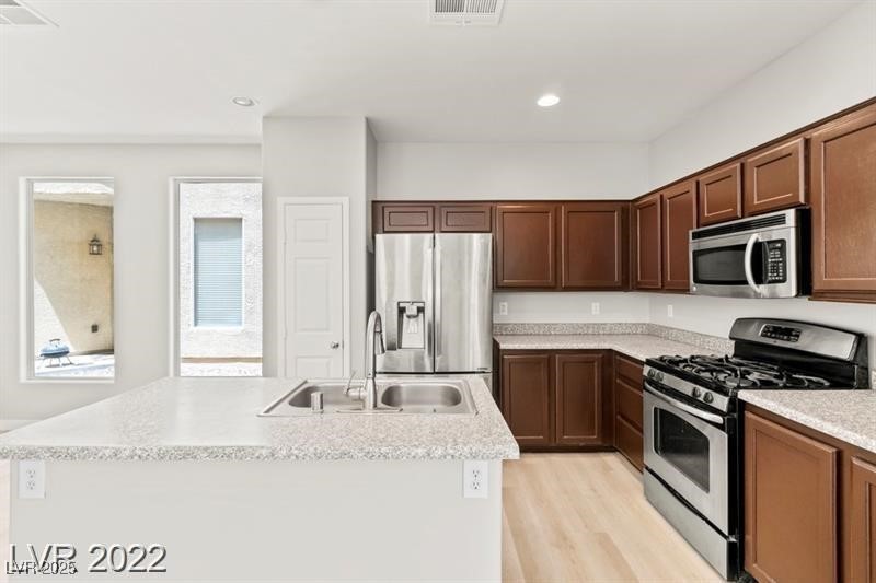 3526 Harbor Tides Street Property Photo 12