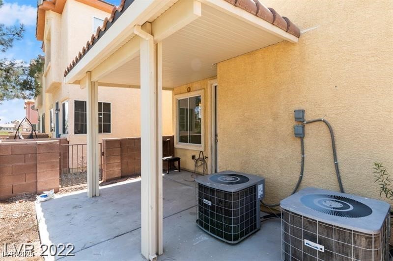 3526 Harbor Tides Street Property Photo 33