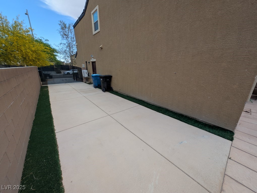 3719 Gilmore Creek Street Property Photo 16