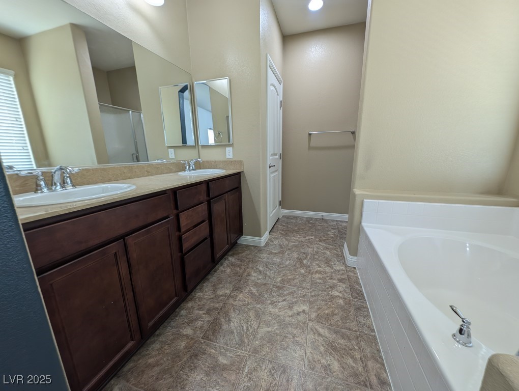 3719 Gilmore Creek Street Property Photo 23