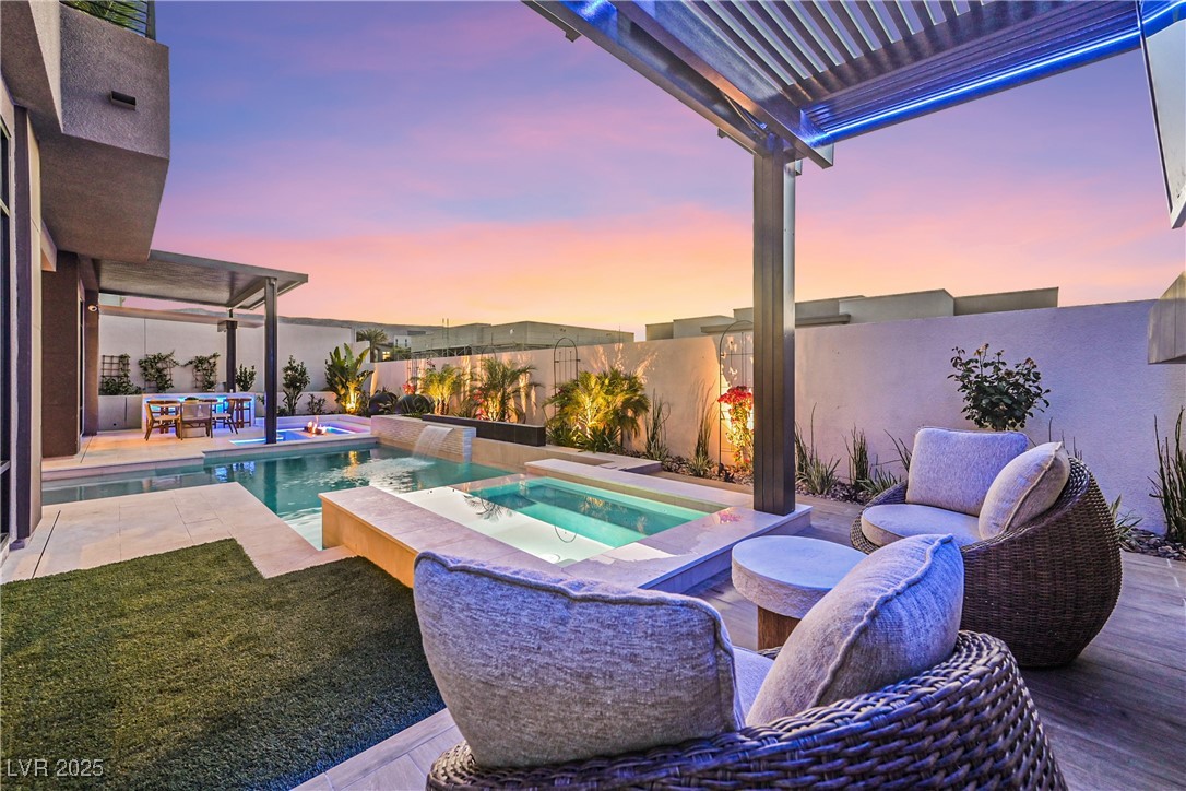 10718 Desert Heights Avenue Property Photo 44