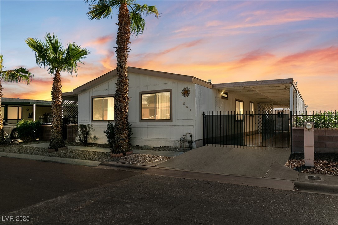 1651 Esquina Street Property Photo