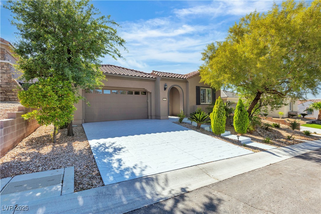 2673 Paris Amour Street Property Photo 2