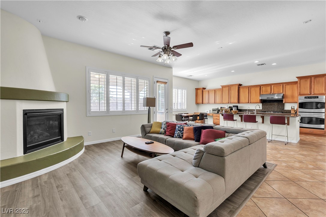 2673 Paris Amour Street Property Photo 21