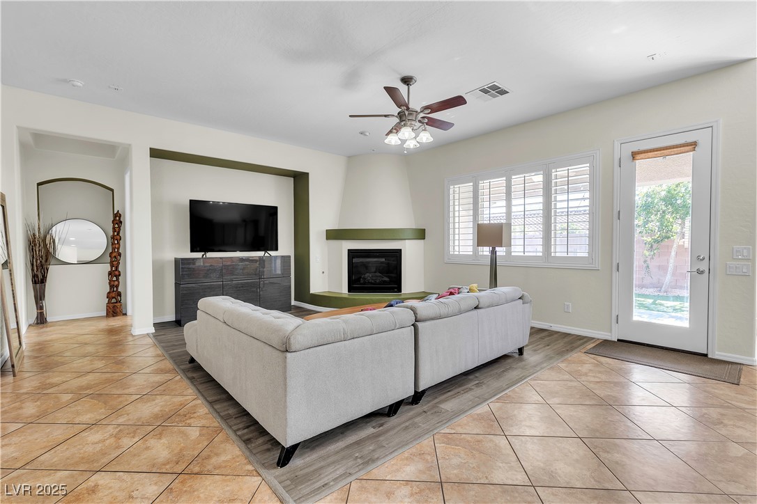 2673 Paris Amour Street Property Photo 22