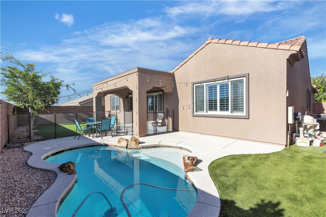 2673 Paris Amour Street Property Photo 42
