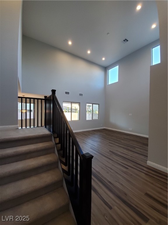 1027 Cambridge Park Street Property Photo 3