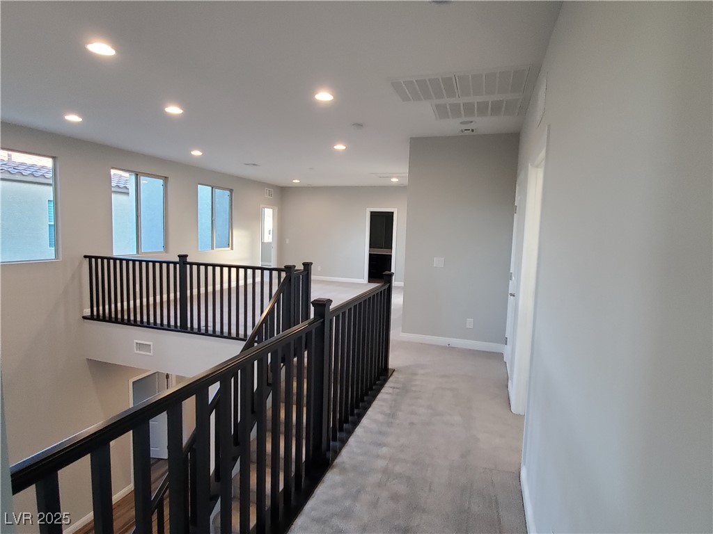 1027 Cambridge Park Street Property Photo 9