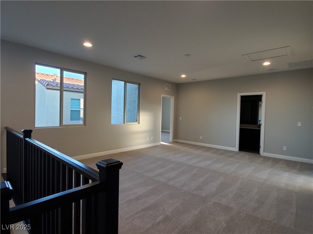 1027 Cambridge Park Street Property Photo 11