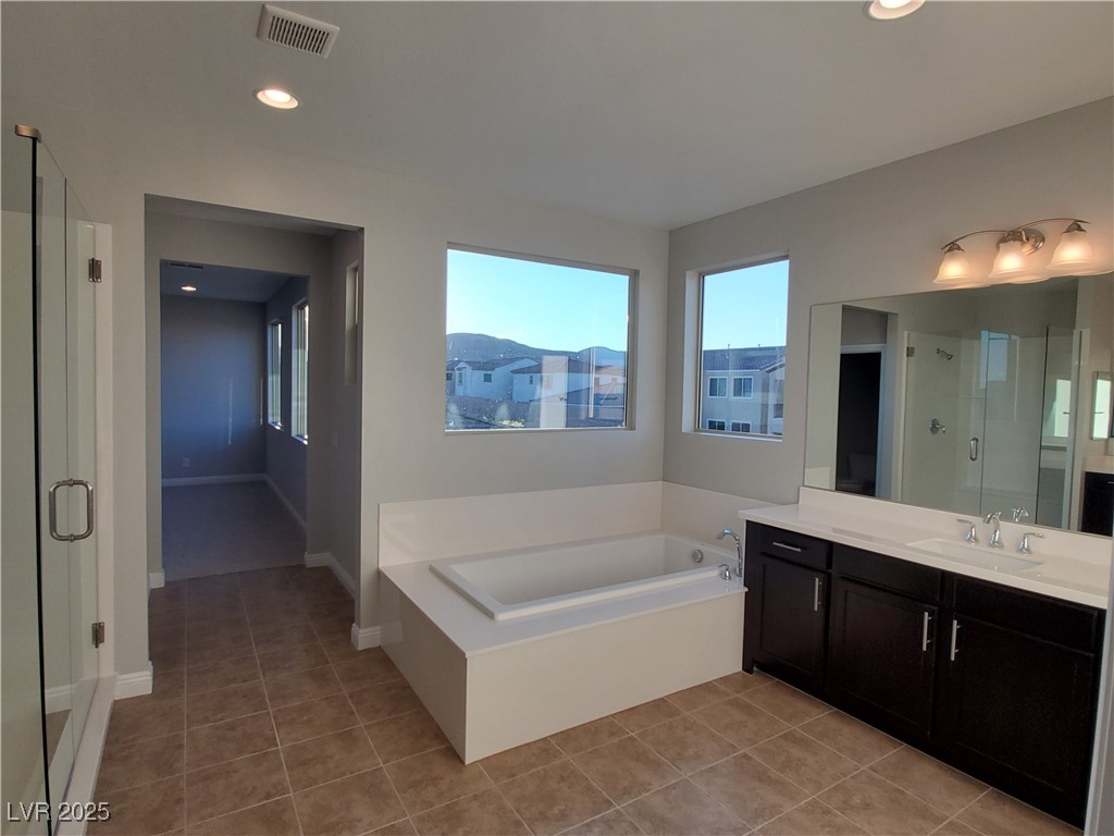 1027 Cambridge Park Street Property Photo 12