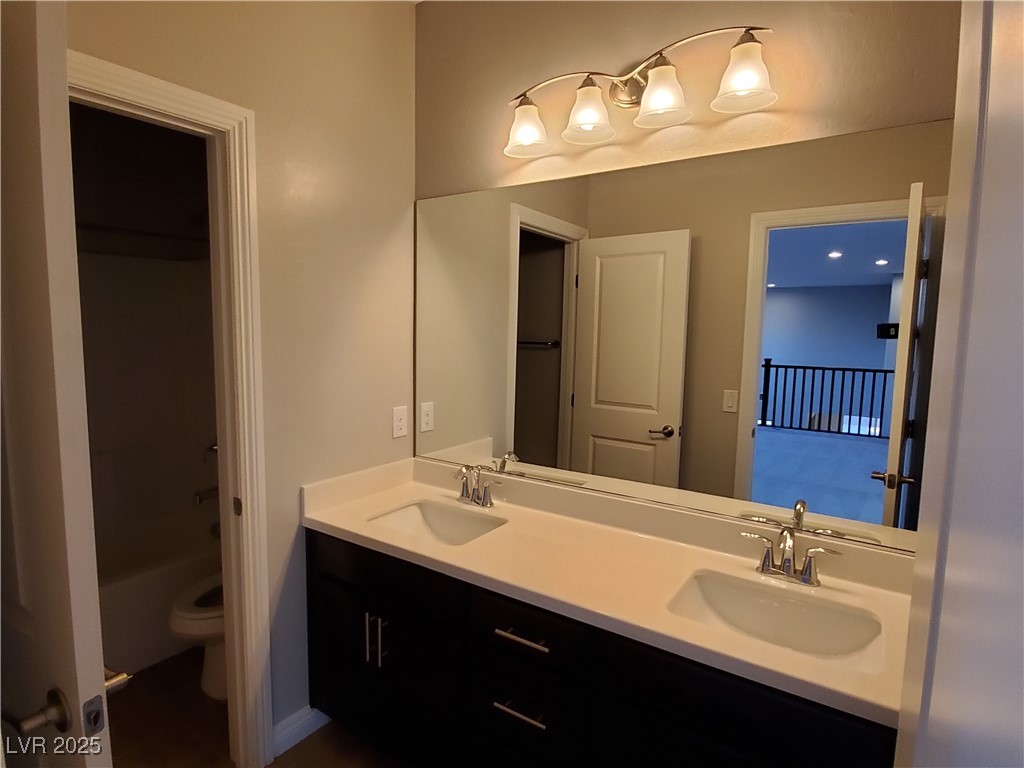 1027 Cambridge Park Street Property Photo 14