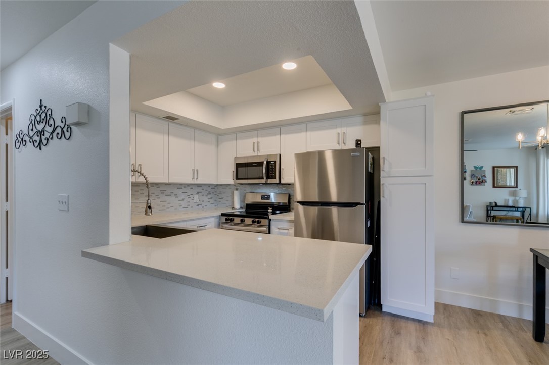 718 Nectarine Court Property Photo