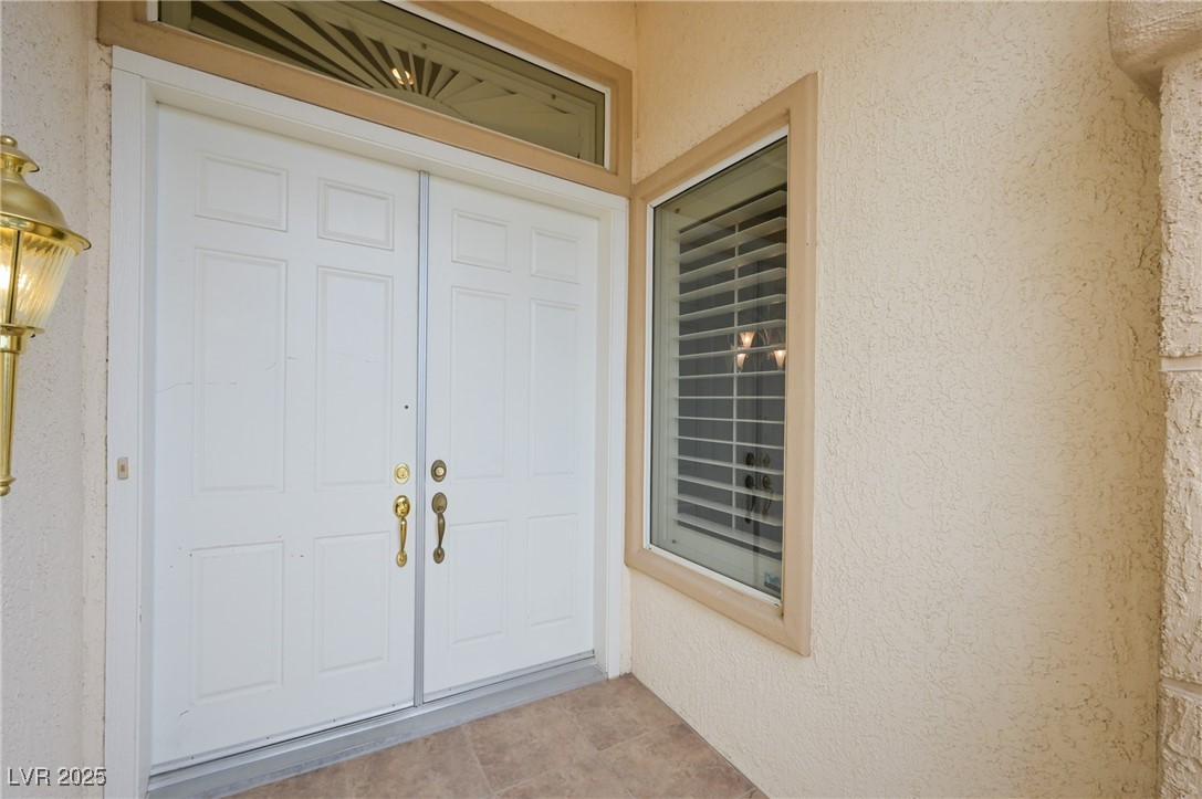10513 Longwood Drive Property Photo 5